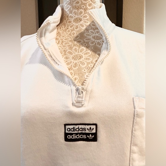 Adidas Women’s Trefoil White
Sweatshirt Half Zip Pullover
Size Large - Picture 2 of 7
